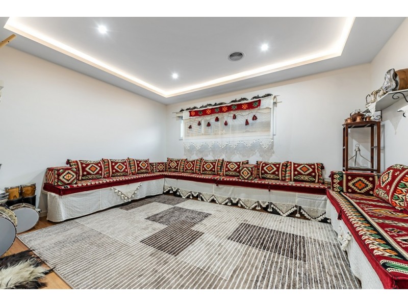 12 Brentwick Drive, Craigieburn VIC 3064