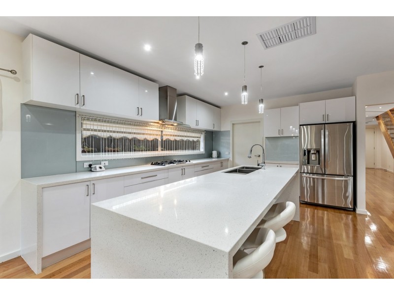 12 Brentwick Drive, Craigieburn VIC 3064