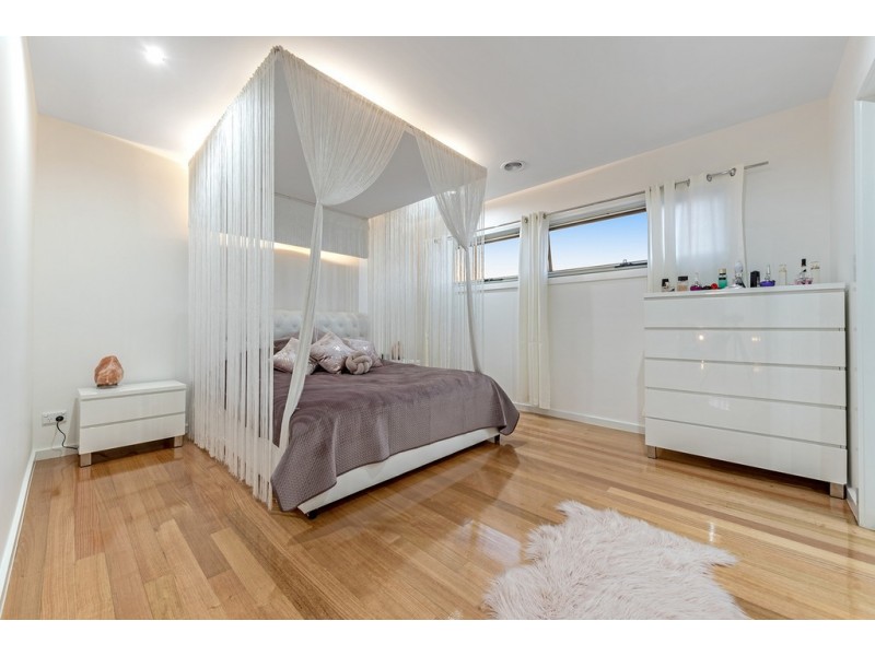 12 Brentwick Drive, Craigieburn VIC 3064