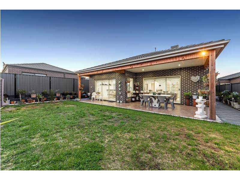 12 Brentwick Drive, Craigieburn VIC 3064