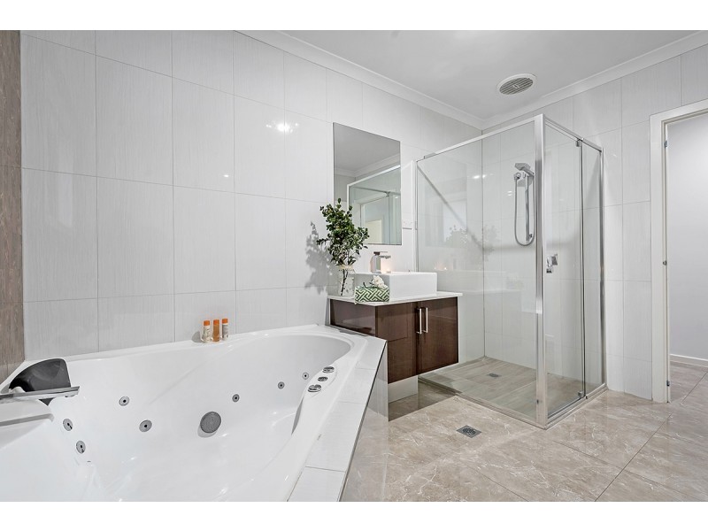 82 Champion Parade, Craigieburn VIC 3064