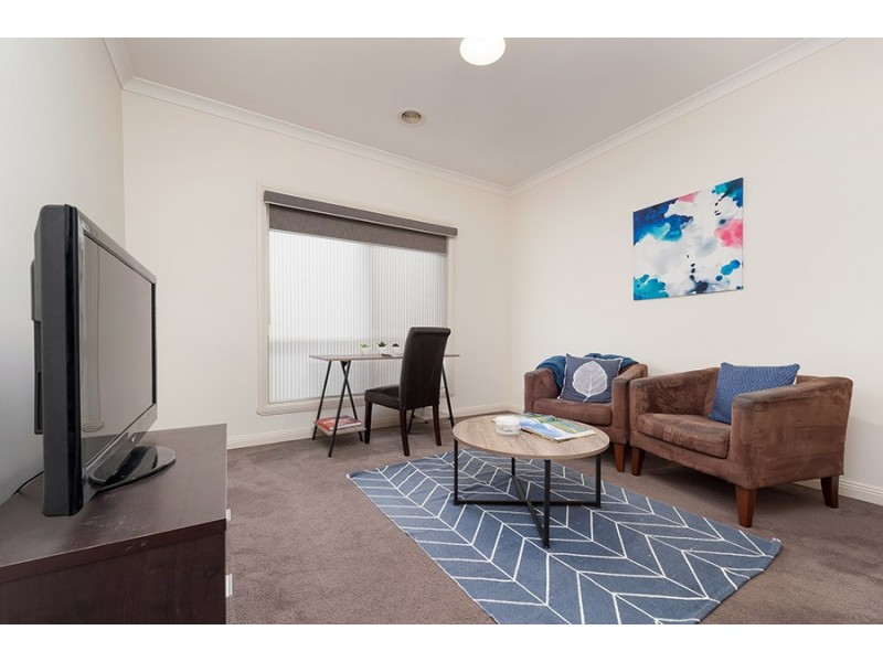 14 Centennial Park Drive, Craigieburn VIC 3064