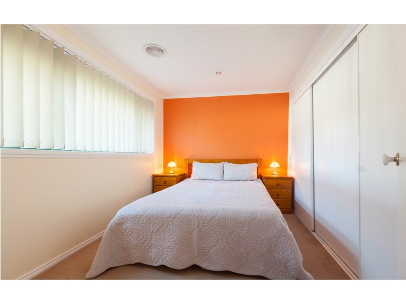 3 Brecon Nook, Craigieburn VIC 3064