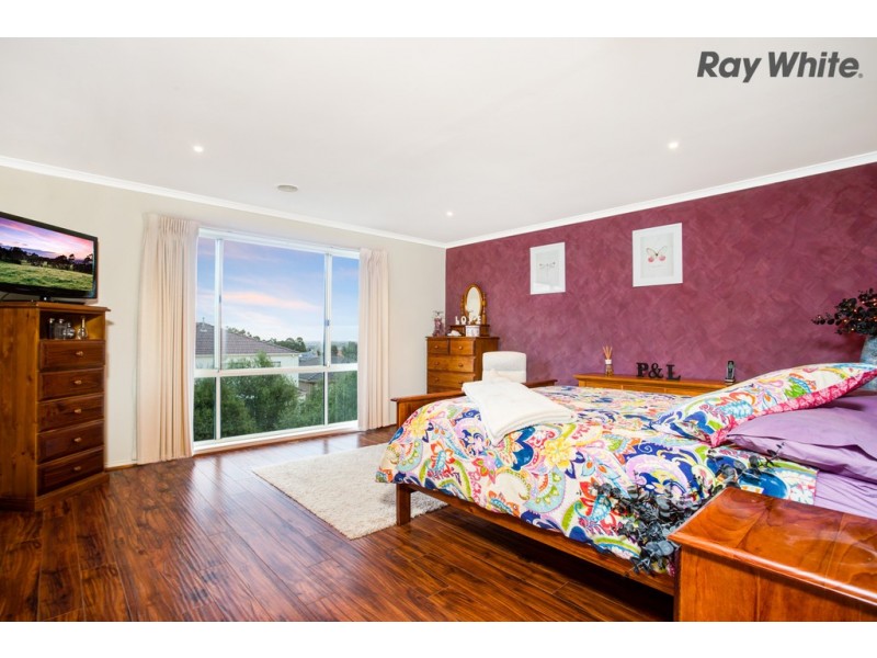 13 Thomas Street, Roxburgh Park VIC 3064