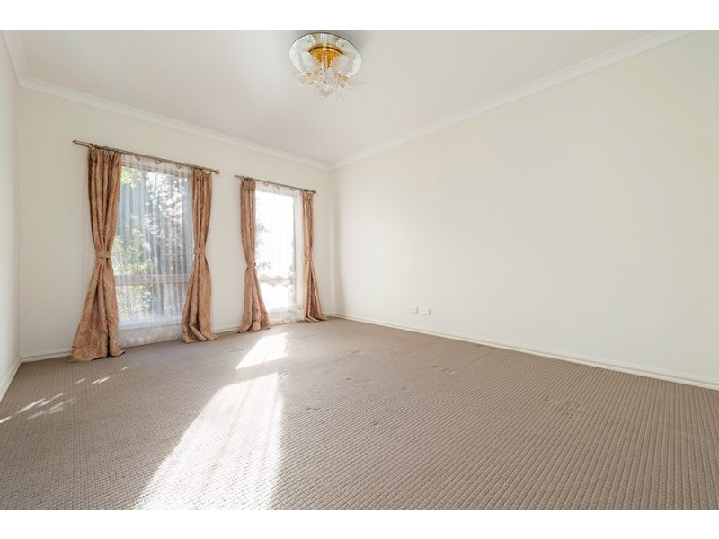 16 Northumberland Circuit, Craigieburn VIC 3064
