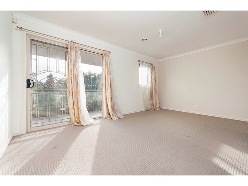 16 Northumberland Circuit, Craigieburn VIC 3064
