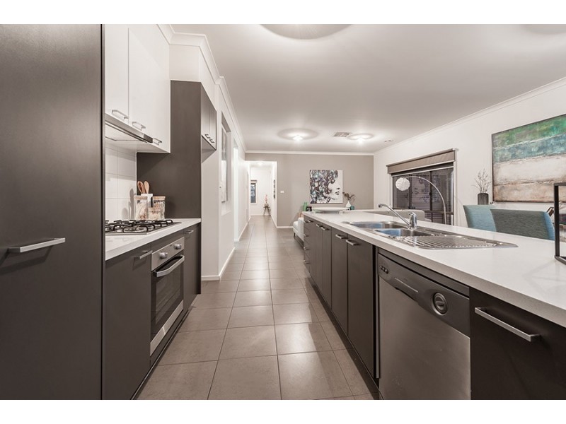 58 Ardsley Circuit, Craigieburn VIC 3064