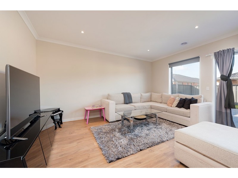 30 Groveton Street, Craigieburn VIC 3064