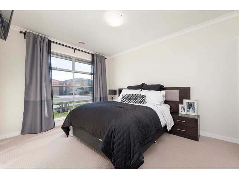 30 Groveton Street, Craigieburn VIC 3064