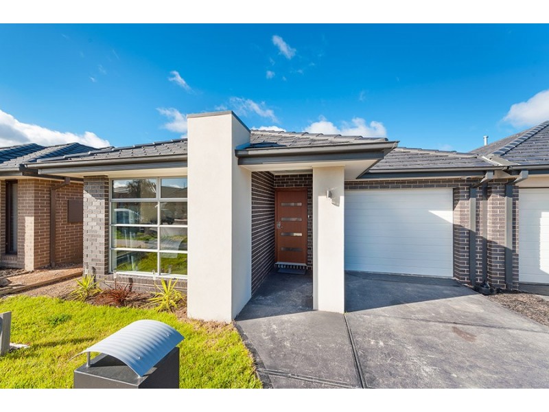 30 Groveton Street, Craigieburn VIC 3064