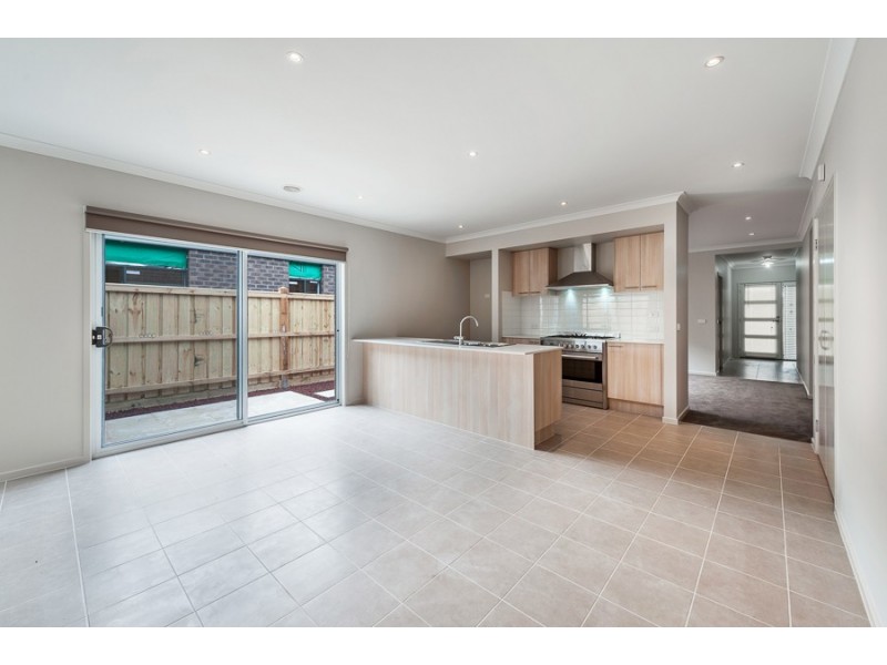 18 Solar Way, Mickleham VIC 3064