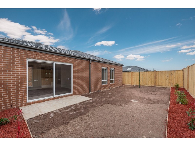 18 Solar Way, Mickleham VIC 3064