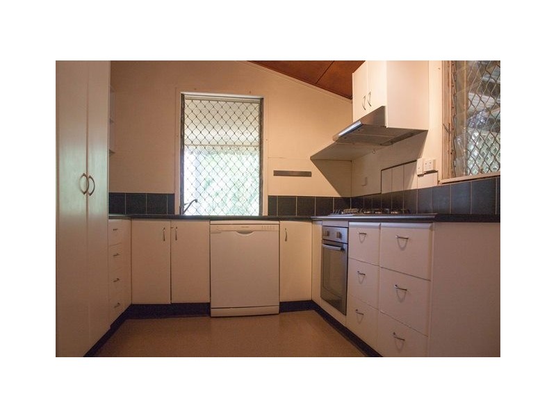 14 Allen Street, South Townsville QLD 4810