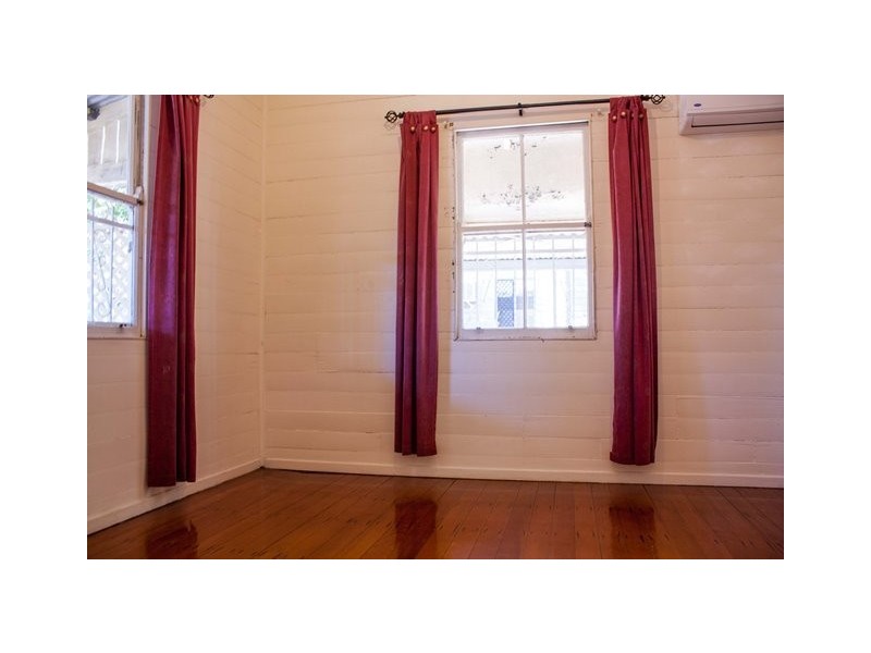 14 Allen Street, South Townsville QLD 4810