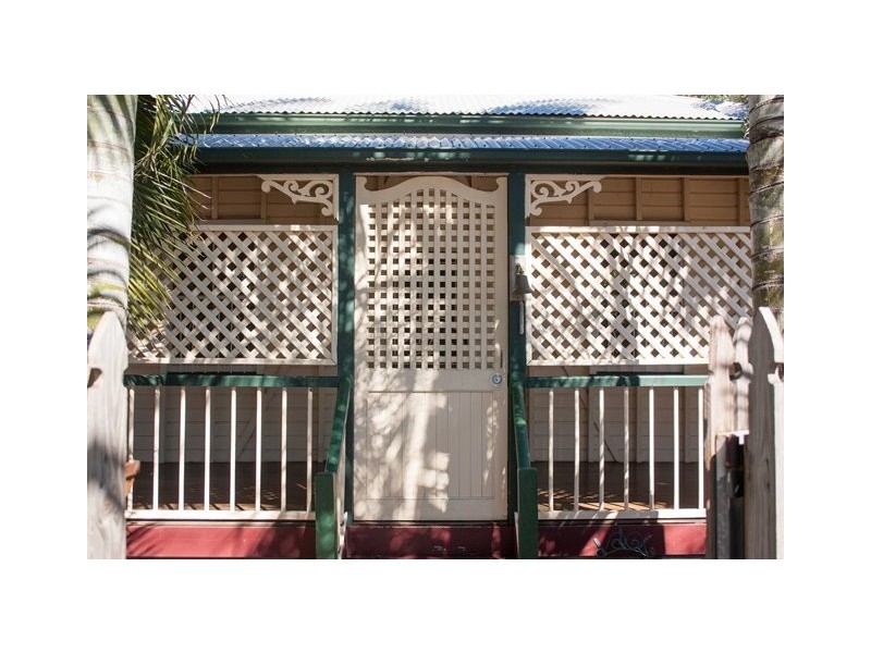 14 Allen Street, South Townsville QLD 4810