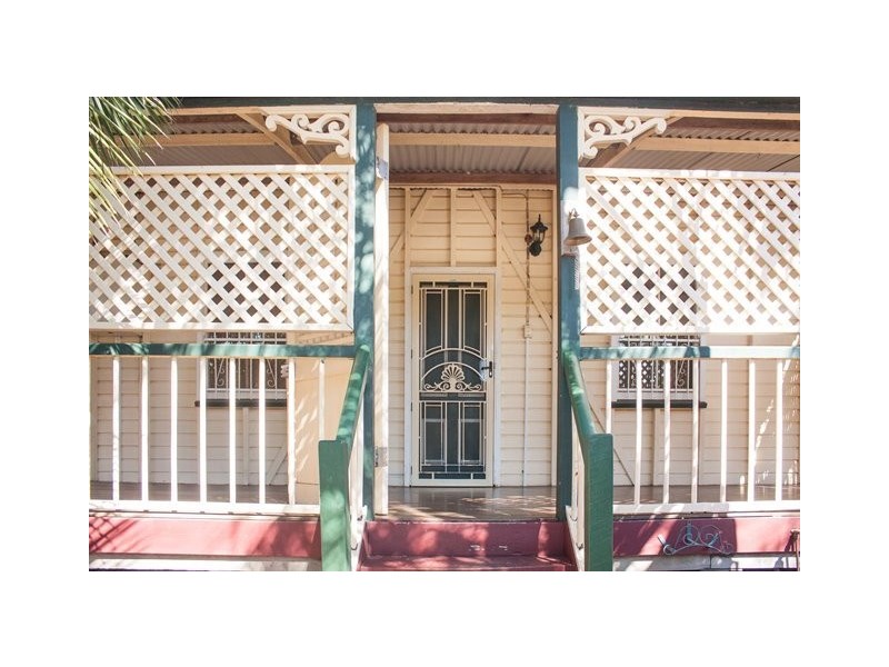 14 Allen Street, South Townsville QLD 4810