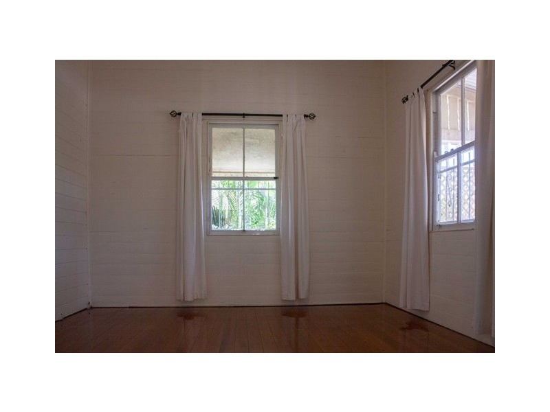 14 Allen Street, South Townsville QLD 4810