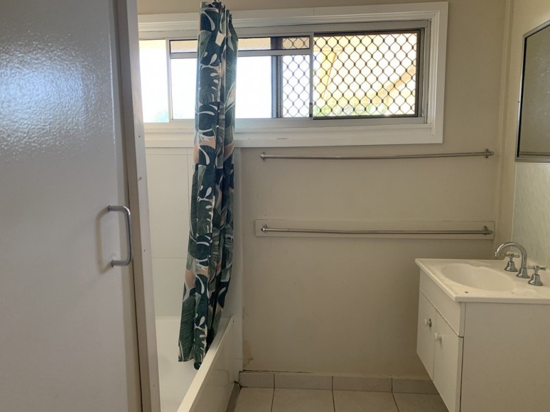 69 Cambridge Street, Vincent QLD 4814