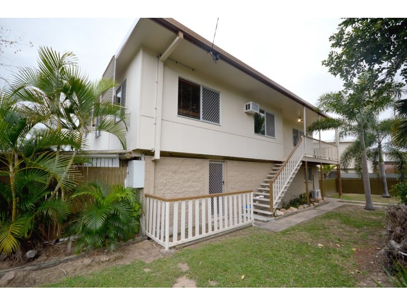 25 Hargreaves Street, Wulguru QLD 4811