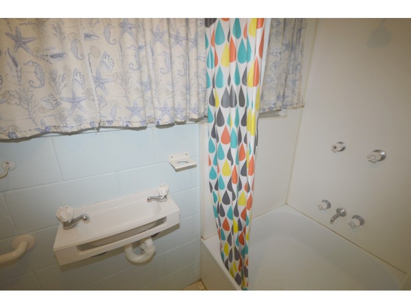 25 Hargreaves Street, Wulguru QLD 4811