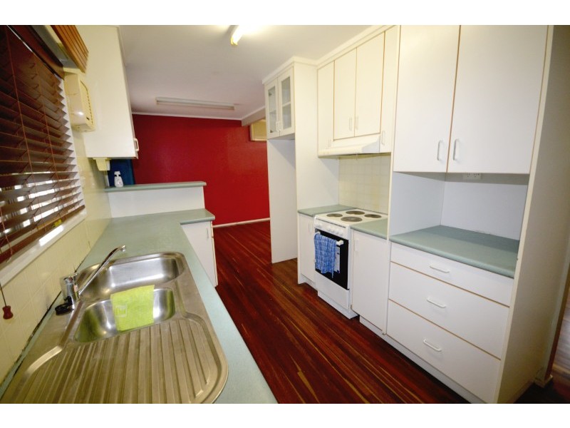 25 Hargreaves Street, Wulguru QLD 4811