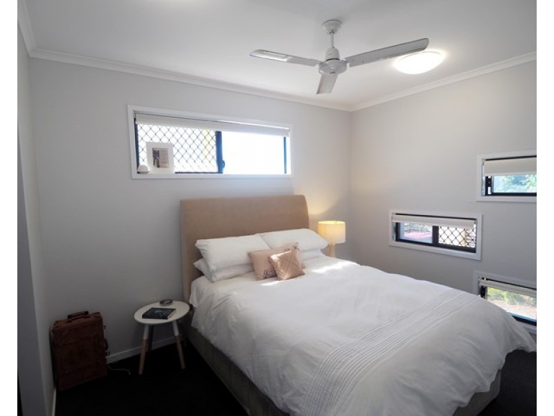 27 Masthead Avenue, Burdell QLD 4818
