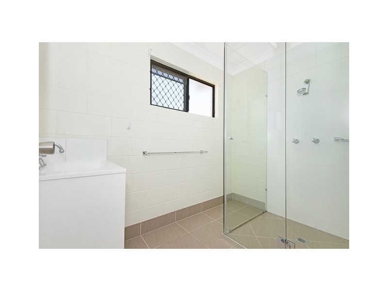1/5 Dingah Street, Rasmussen QLD 4815