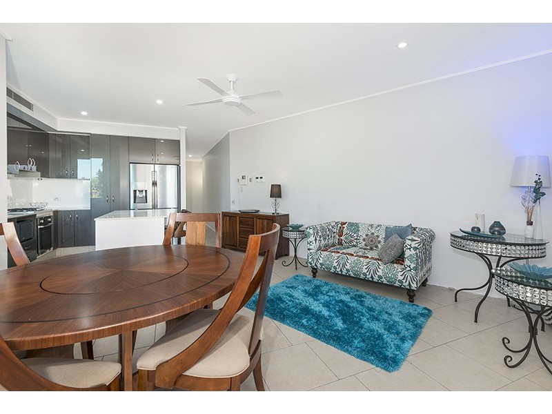 304/72-74 The Strand, North Ward QLD 4810