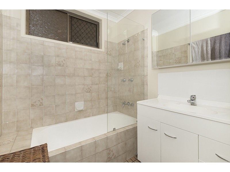 22 Bernborough Court, Kelso QLD 4815