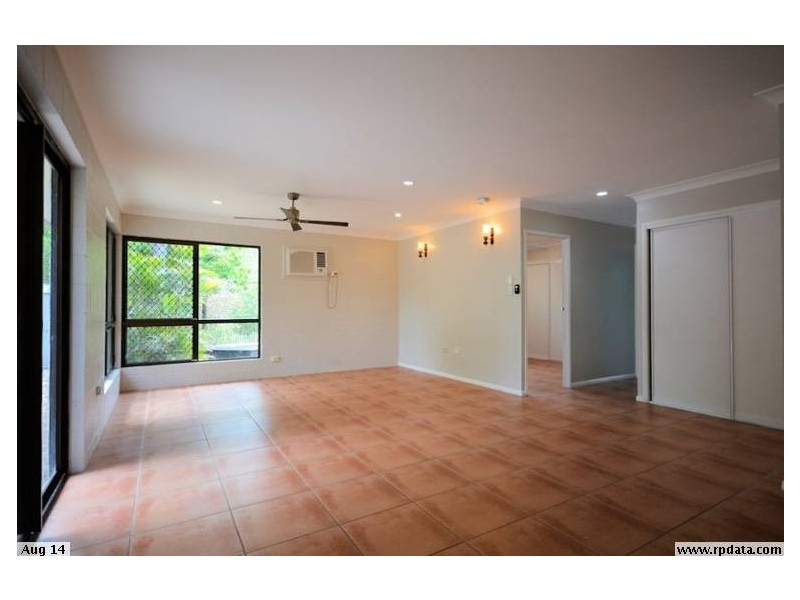 2 Manuka Court, Bushland Beach QLD 4818