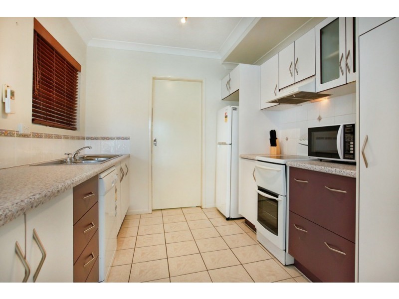 1/4 Stuart Street, North Ward QLD 4810