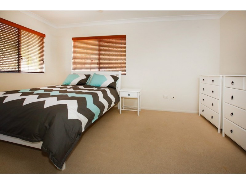 1/4 Stuart Street, North Ward QLD 4810