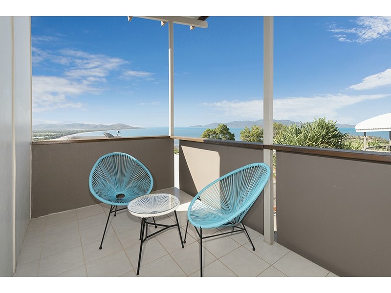 46 Yarrawonga Dr, Castle Hill QLD 4810