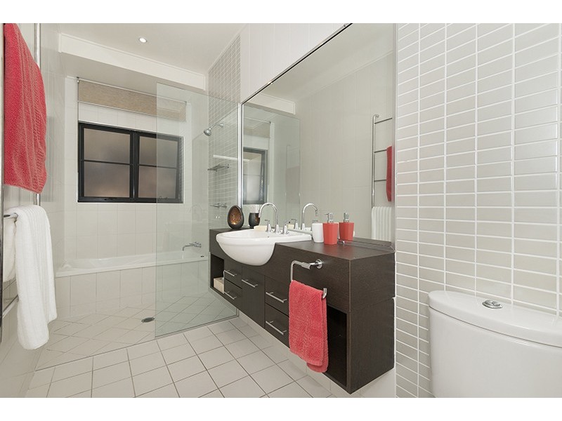 46 Yarrawonga Dr, Castle Hill QLD 4810