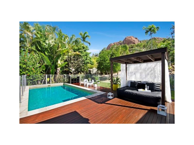 37 Alexandra Street, North Ward QLD 4810