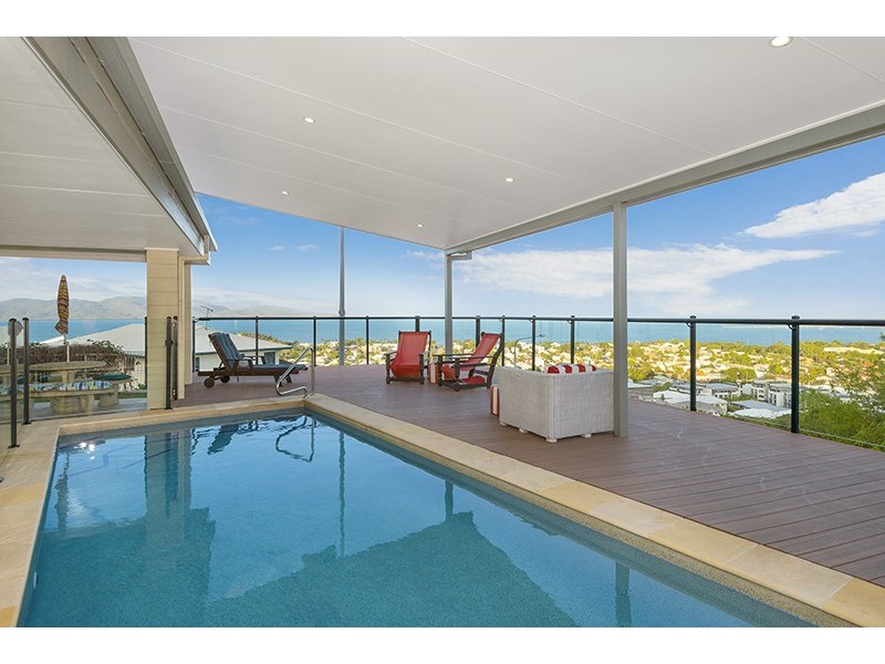 1 Balmoral Drive, Castle Hill QLD 4810