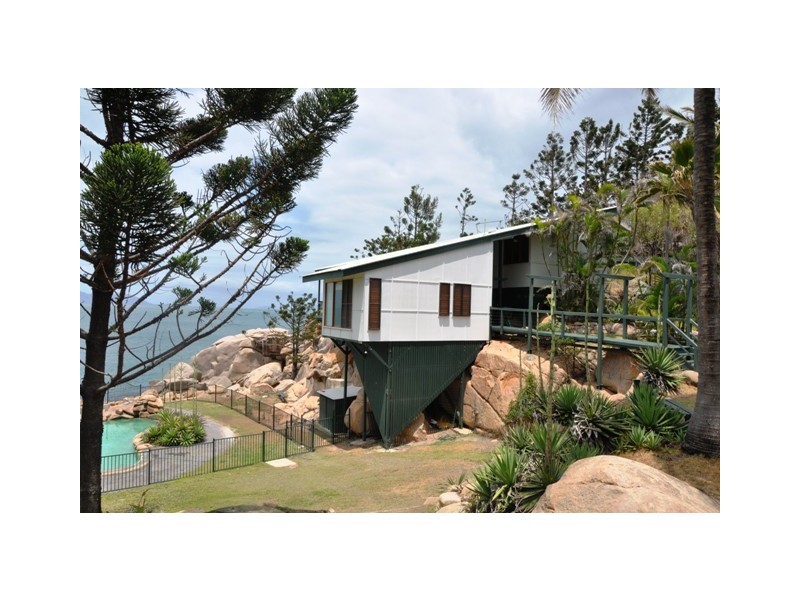 12a Boulder Court, Nelly Bay QLD 4819