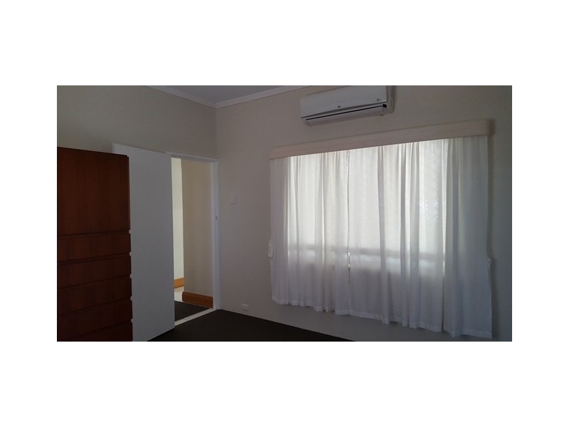 9 Tenth Avenue, Railway Estate QLD 4810