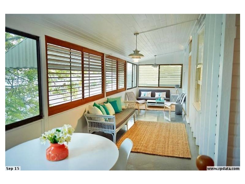 9 Garrick Street, West End QLD 4810