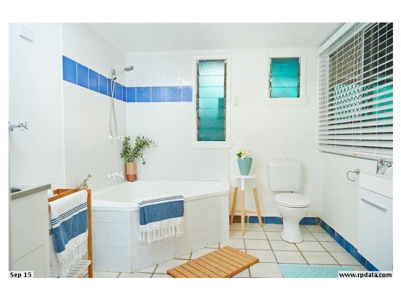 9 Garrick Street, West End QLD 4810