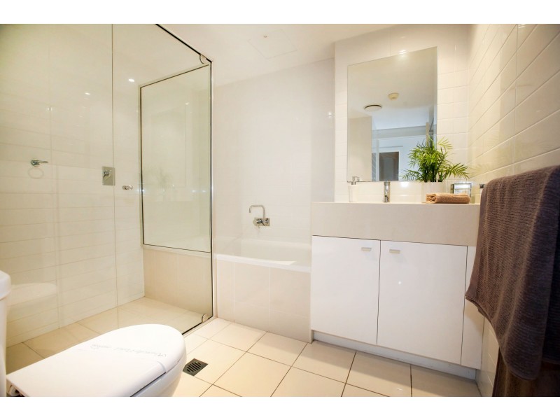 2/3 Stanton Terrace, Townsville City QLD 4810