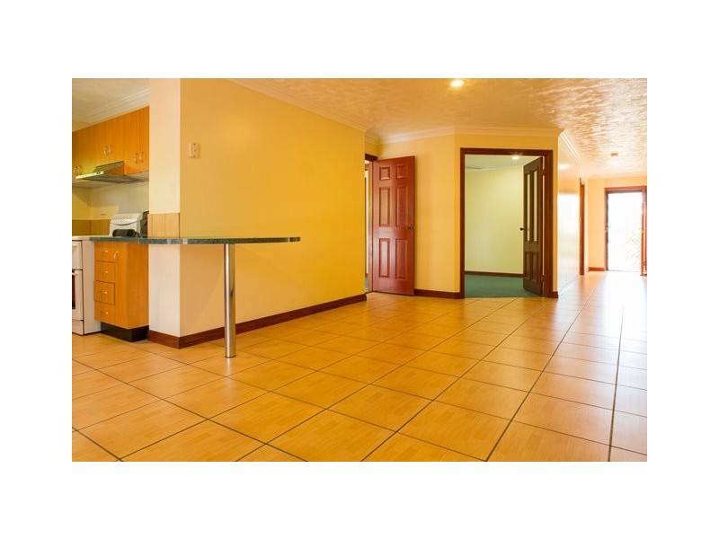 4/50 Queens Road, Hermit Park QLD 4812