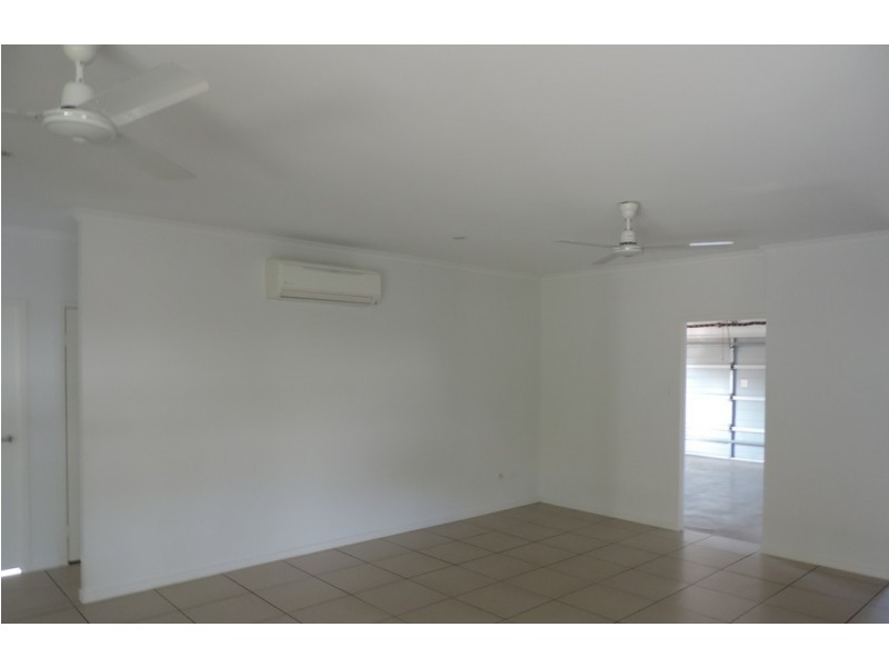 19 Coolaree Drive, Bushland Beach QLD 4818