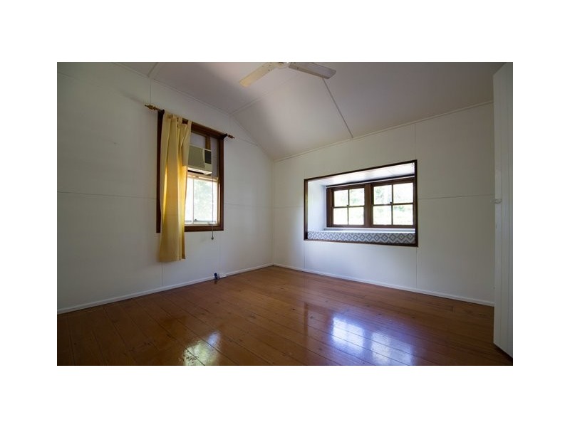 35 Davidson Street, South Townsville QLD 4810