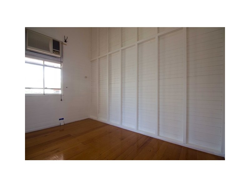 35 Davidson Street, South Townsville QLD 4810