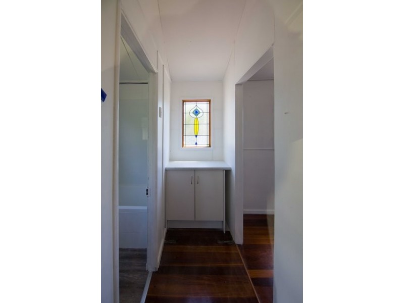 35 Davidson Street, South Townsville QLD 4810