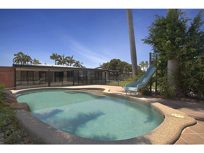 6 Golf Links Drive, Kirwan QLD 4817