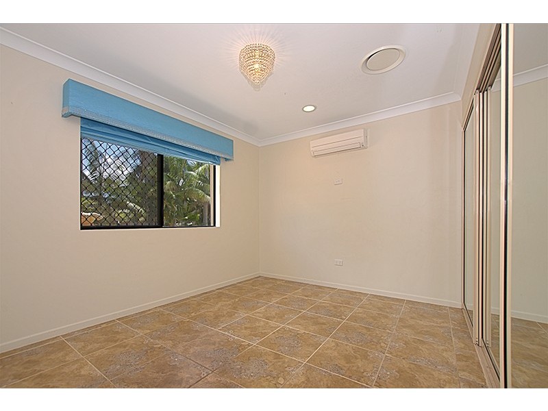 6 Golf Links Drive, Kirwan QLD 4817