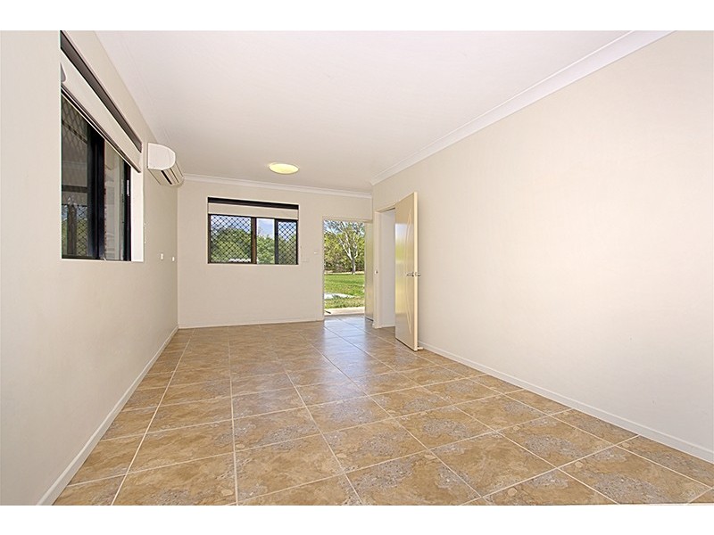 6 Golf Links Drive, Kirwan QLD 4817