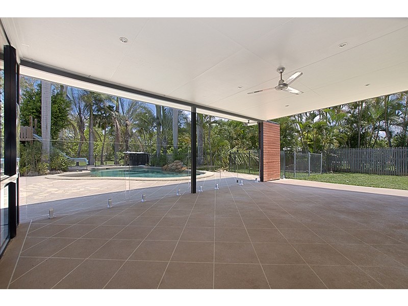 6 Golf Links Drive, Kirwan QLD 4817